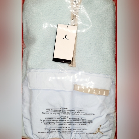 Nike Air Jordan Crop Cozy Fleece Hoodie Baby Blue/Grey Sz S Womem NWT - Picture 1 of 7